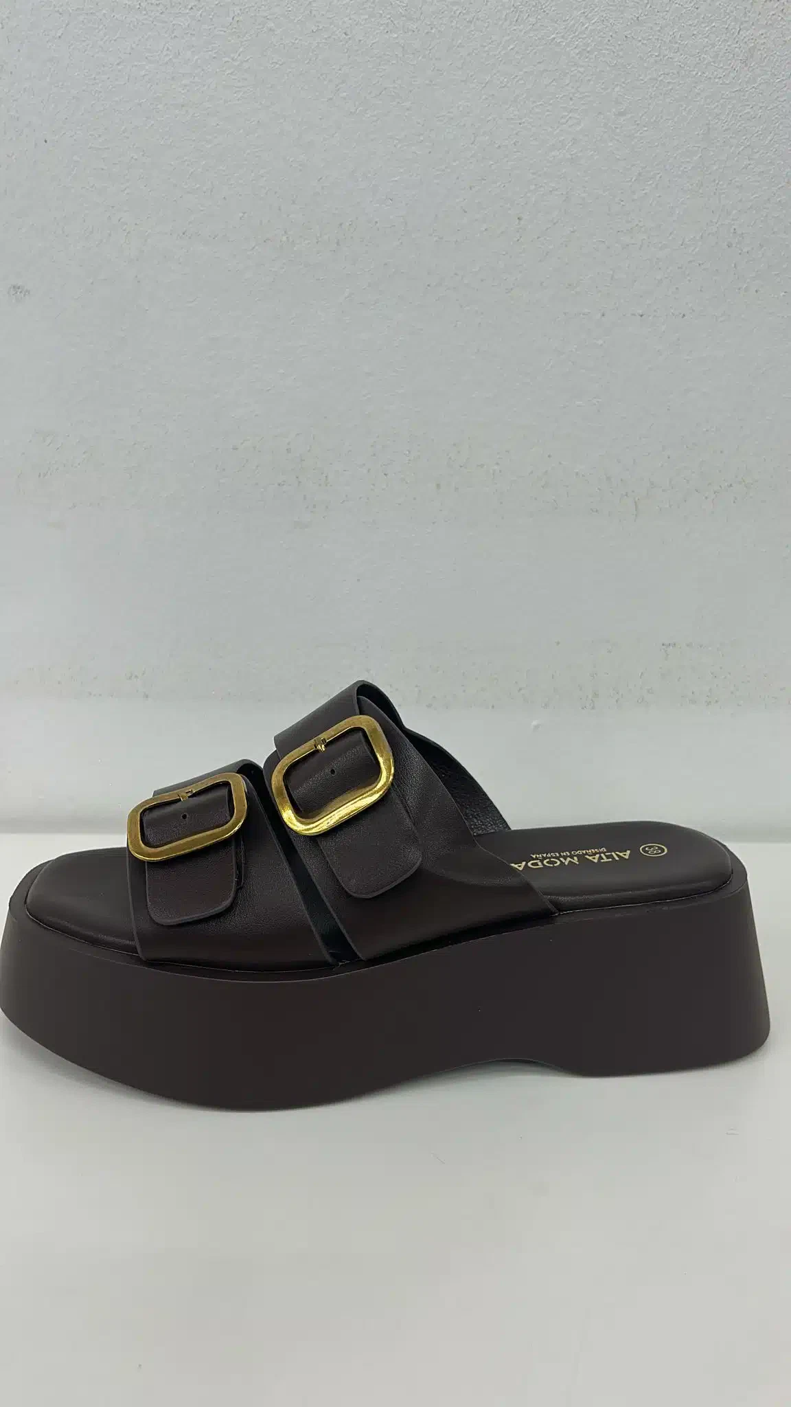 WhatsApp Image 2026-02-18 at 19.09.24 ZANCO HEBILLA MARRON - Imagen 1