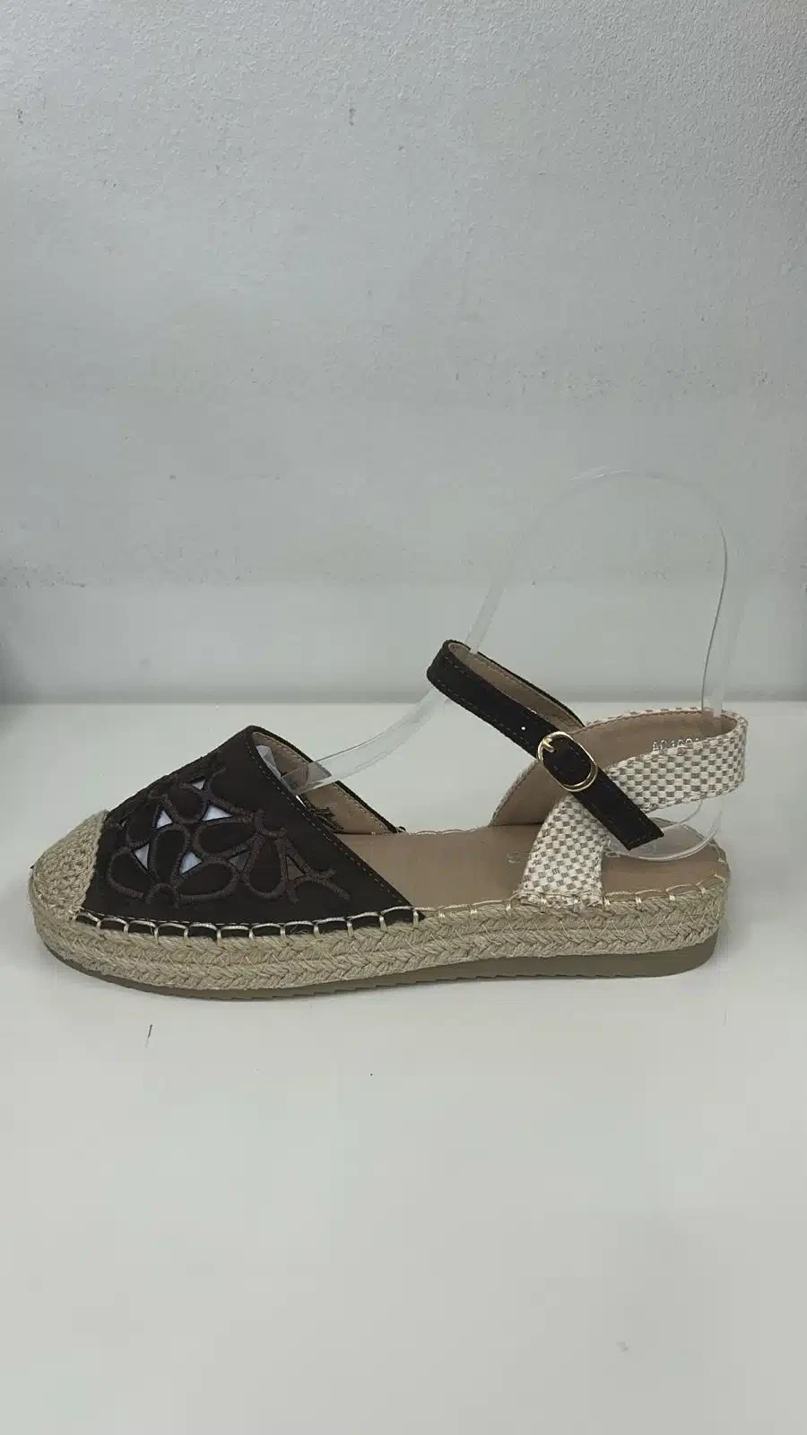 ESPARTO BAJA FLOR MARRON - Imagen 1