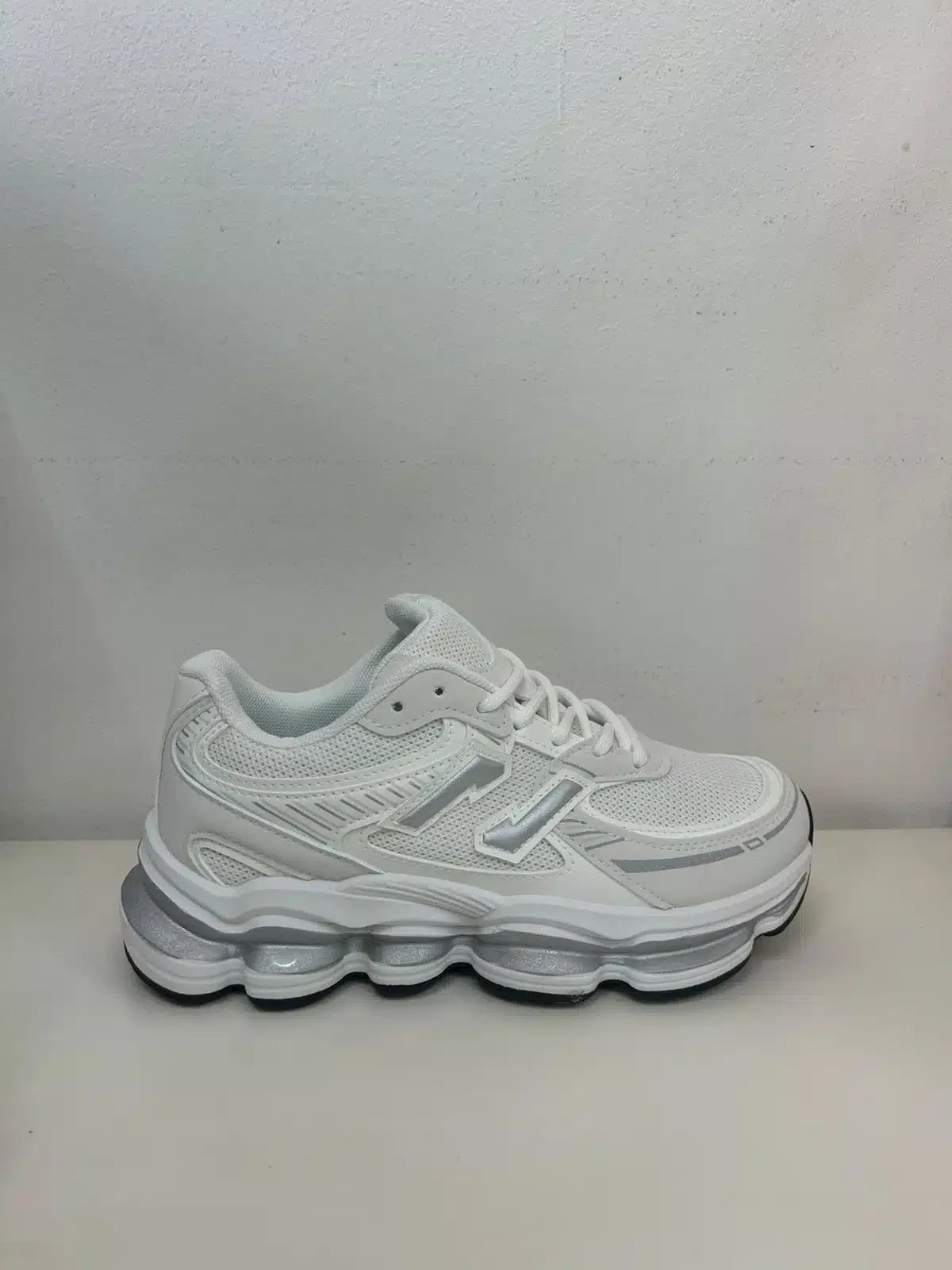 NEW BALANCE SUELA BLANCO - Imagen 1