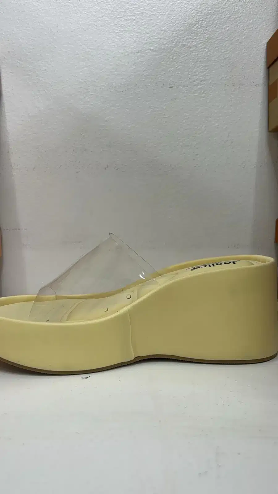 ZUECO TRANSPARENTE AMARILLO - Imagen 1