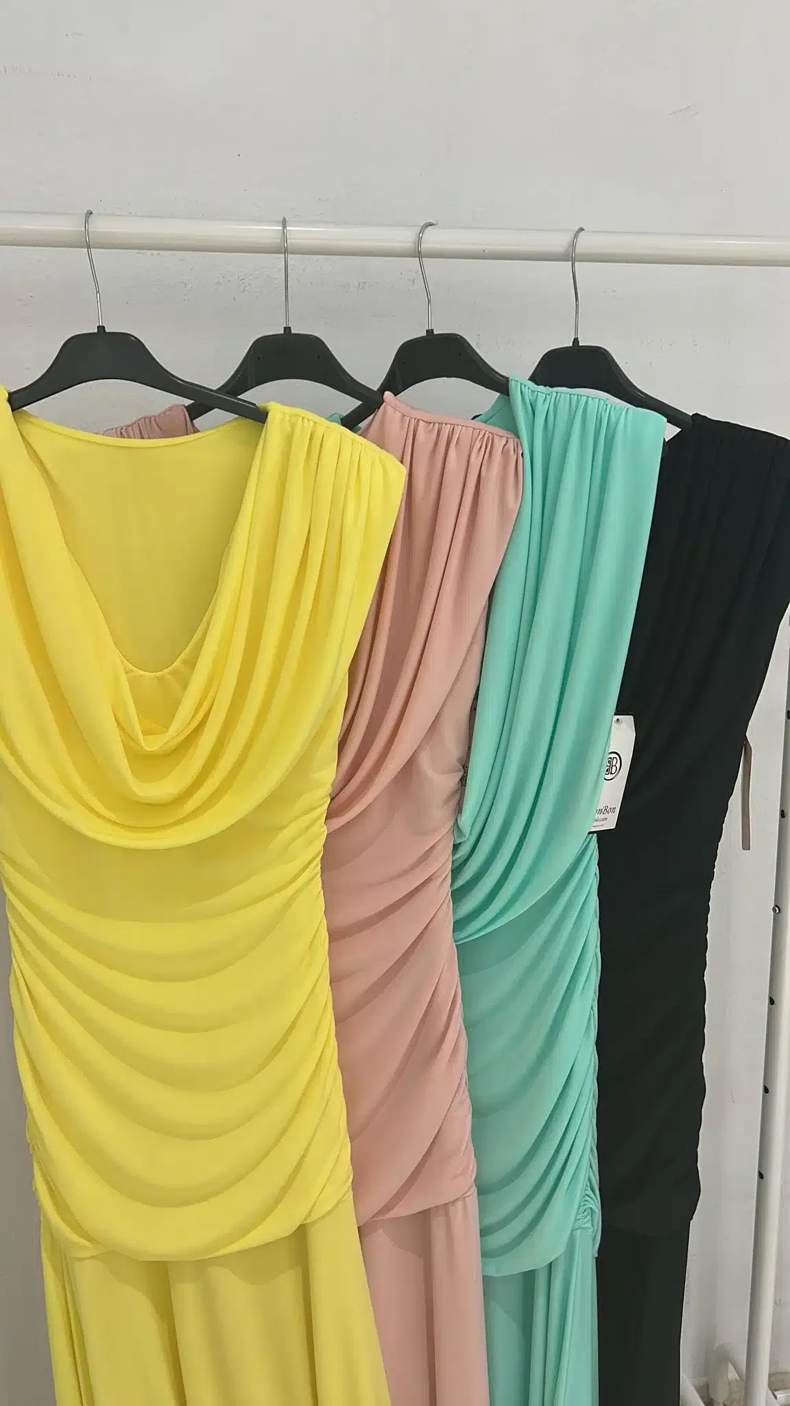 VESTIDO CASCADA LARGO - Imagen 2