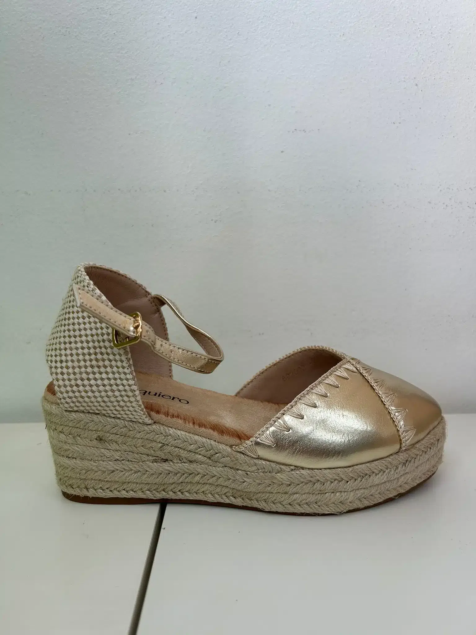 ESPARTO DESPUNTE DORADO - Imagen 1