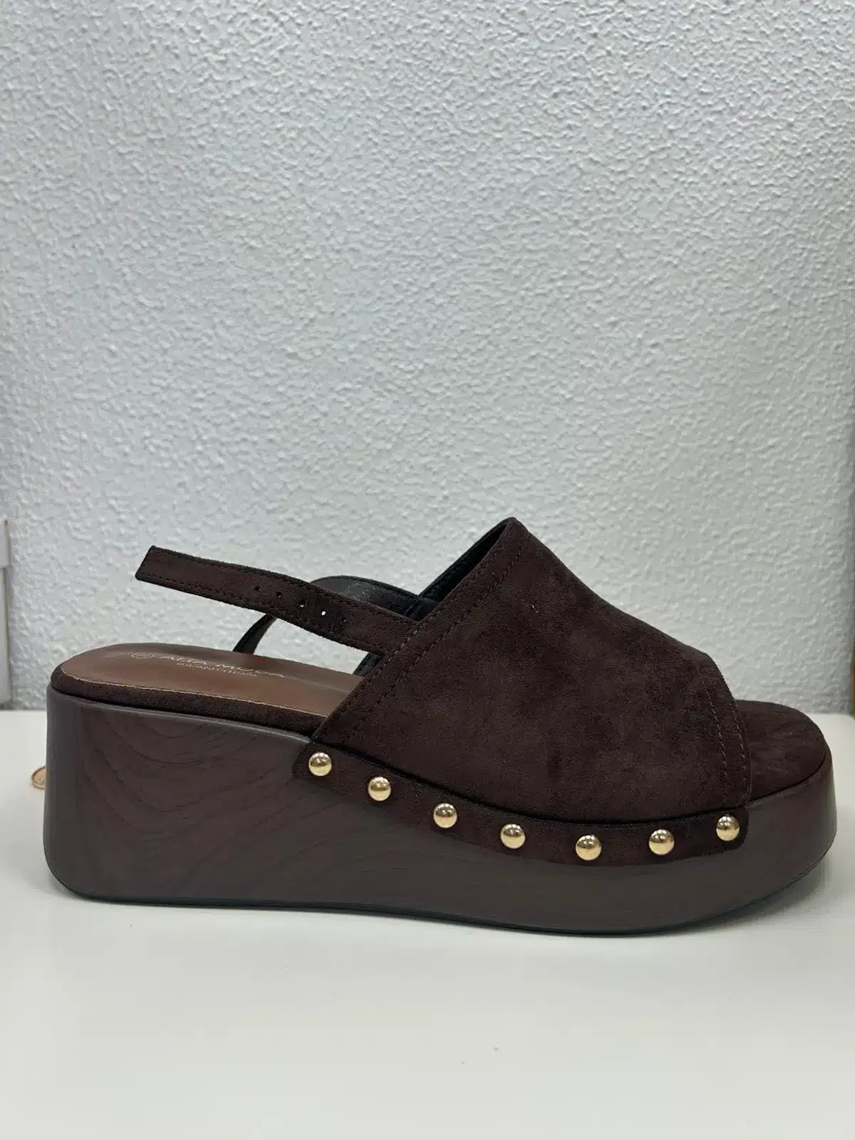 ZANCO TACHUELA BAJO MARRON - Imagen 1