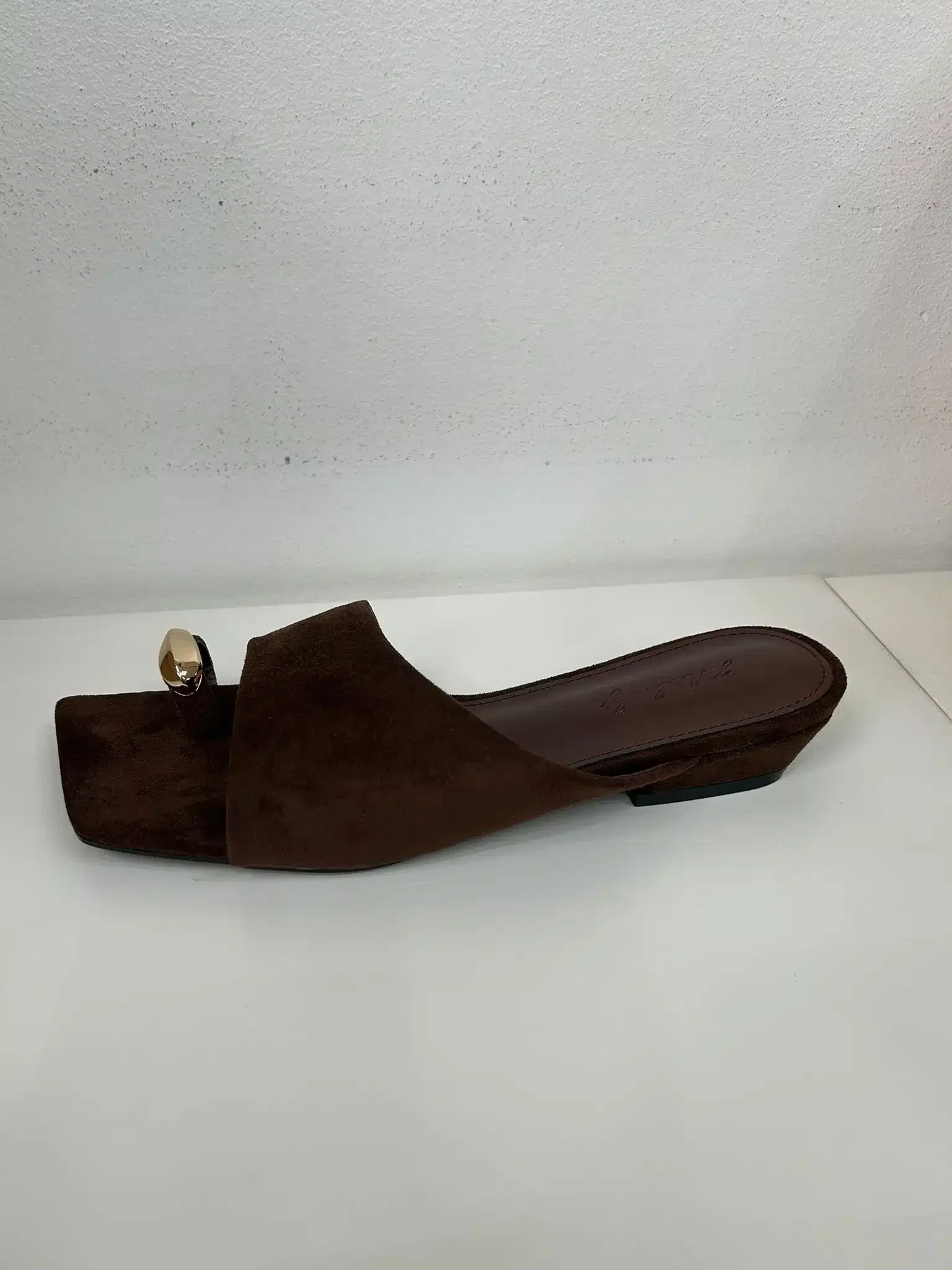 TACON BAJO ANTELINA MARRON - Imagen 1