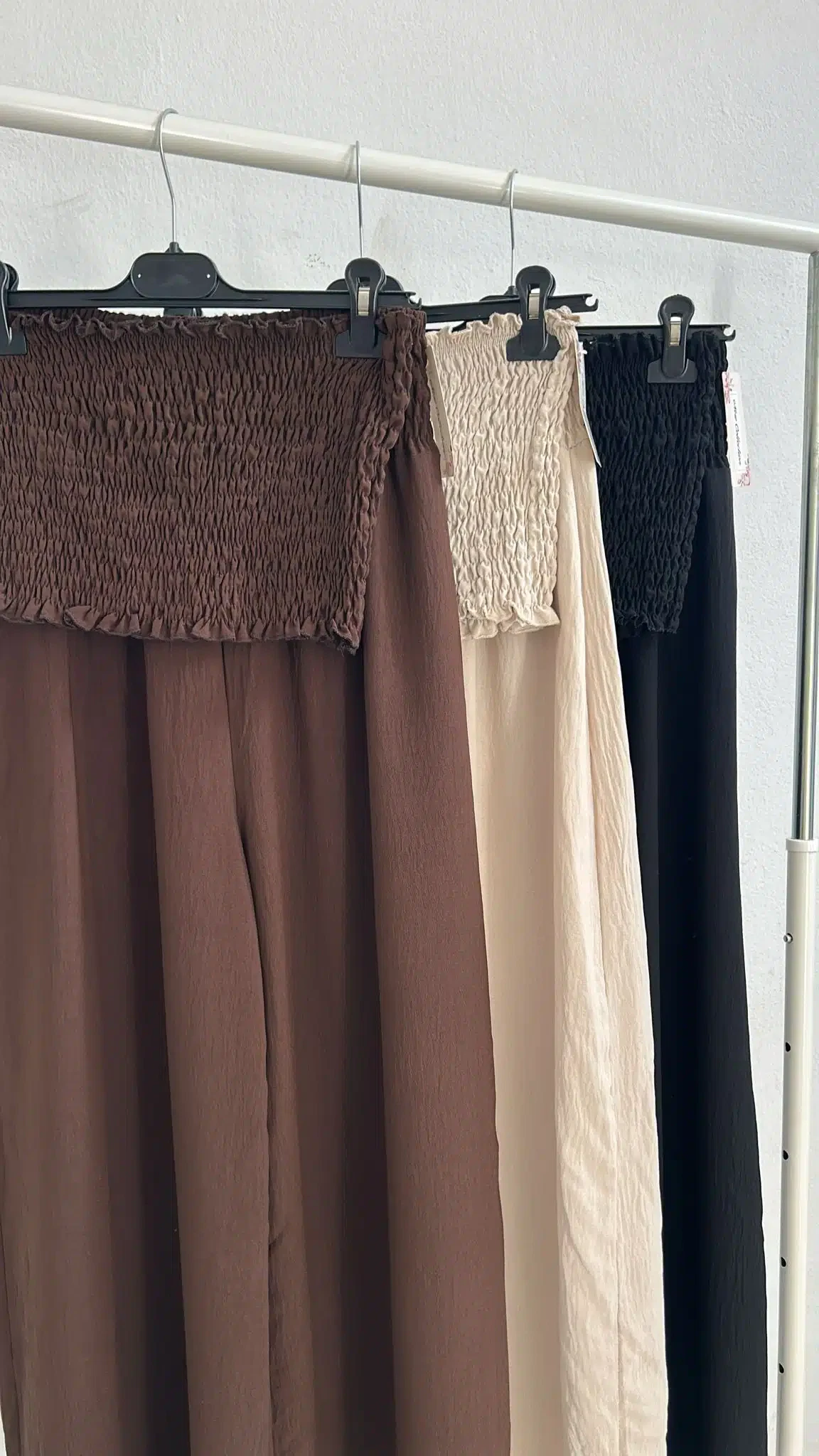 CONJUNTO ABEJA PANTALON - Imagen 2