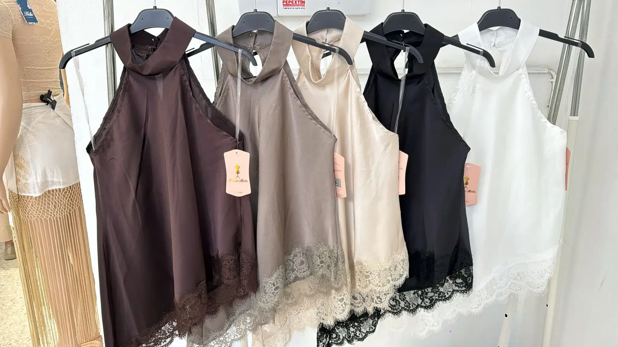 TOP RAZO ENCAJE - Imagen 2