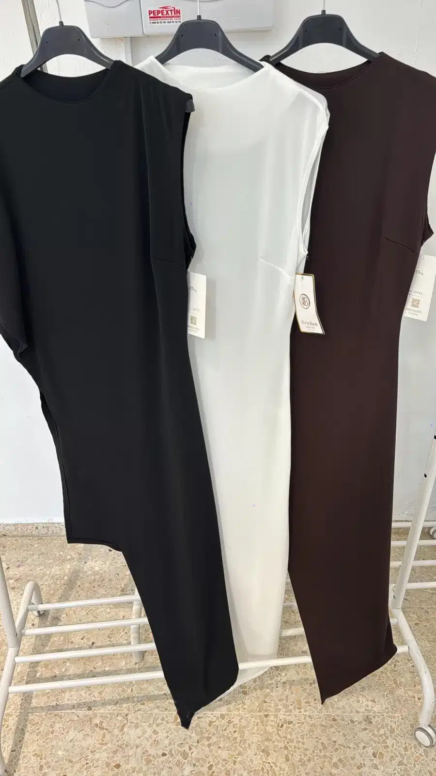 CAMISETA LARGA PICO - Imagen 2