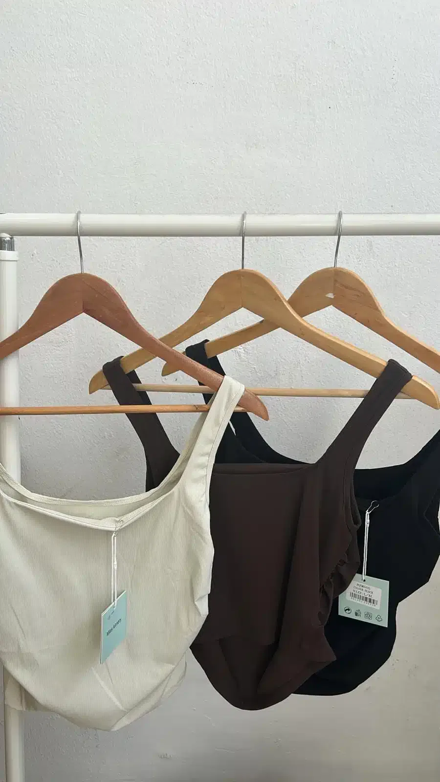 CAMISETA TIRANTE CANALE - Imagen 2