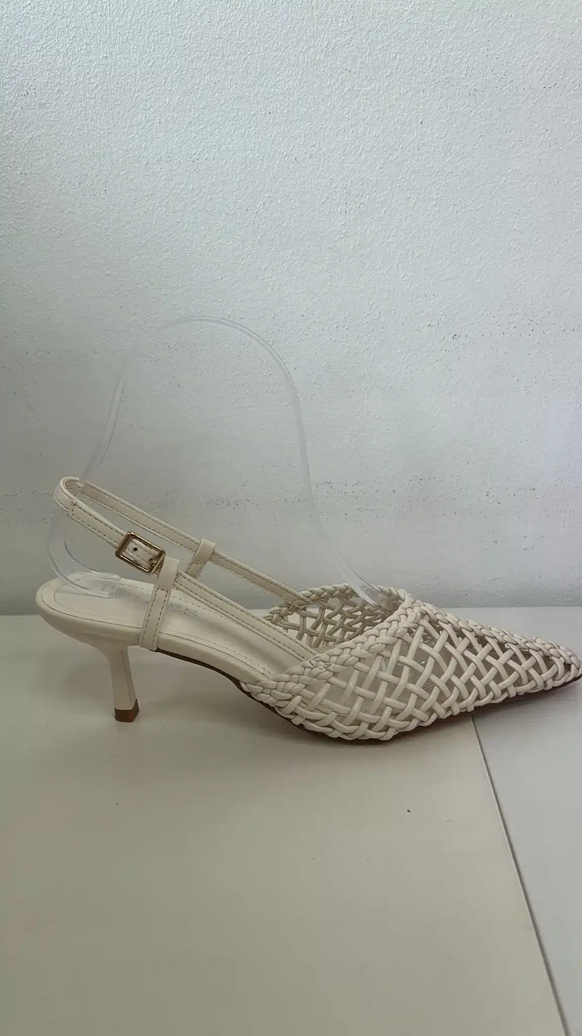 TACON TRENZADO PICO BEIGE - Imagen 1