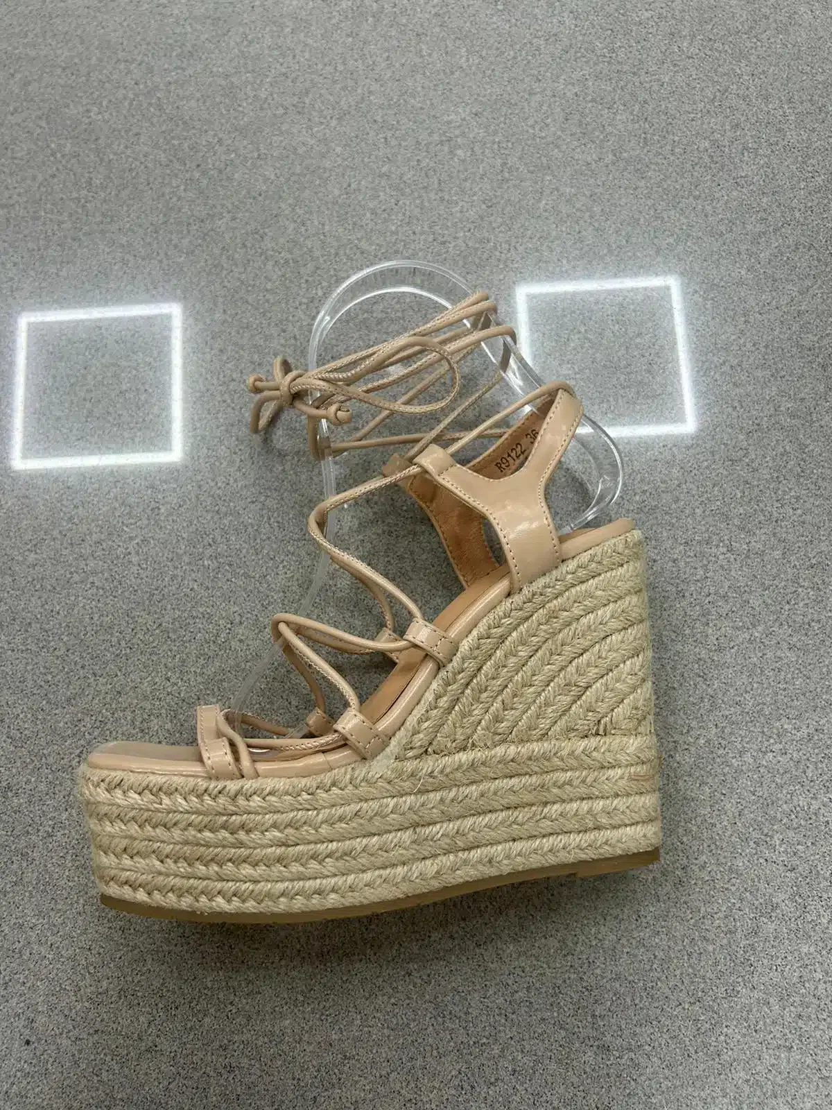 WhatsApp Image 2026-05-20 at 15.02.01 SANDALIA CUERDAS LOW BEIGE - Imagen 1