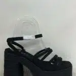 SANDALIA TIRAS TACON NEGRO