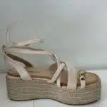 SANDALIA BEIGE CRUZADA ANILLO