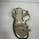 SANDALIA PLANA CRUCE ANILLO DORADO