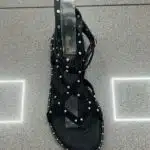 CHANCLA AMARRADA TACHUELA NEGRA