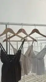 TOP LINO TACHUELAS - Imagen 2