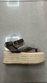 SANDALIA ANILLO TACHE MARRON - Imagen 2
