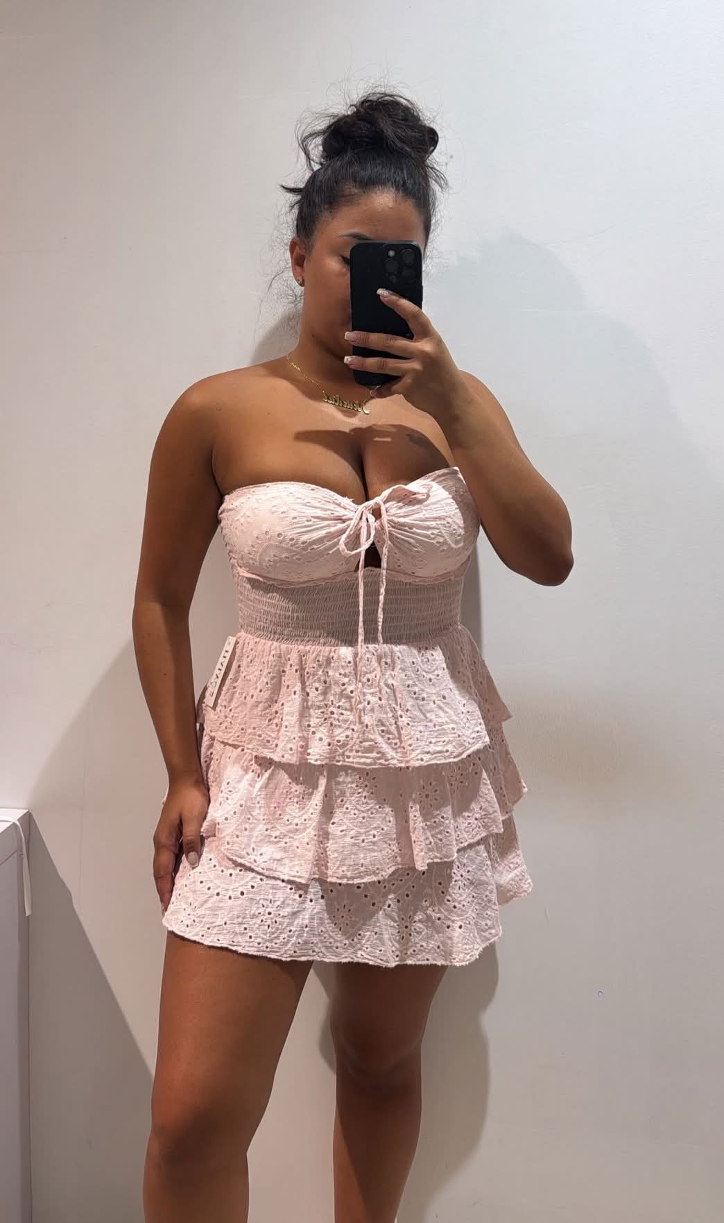 WhatsApp Image 2026-06-29 at 18.28.56 VESTIDO VOLANTE ROSA - Imagen 1