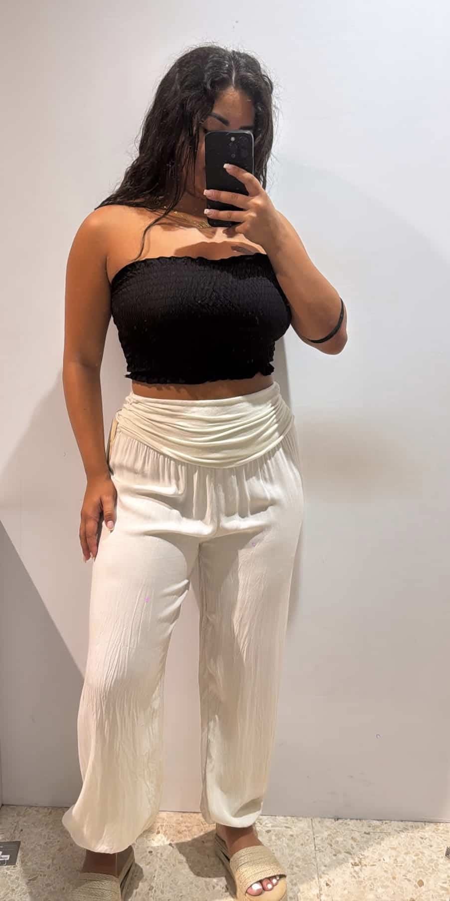 WhatsApp Image 2026-07-09 at 18.44.41 PANTALON FRUNCIDO PUÑO - Imagen 1